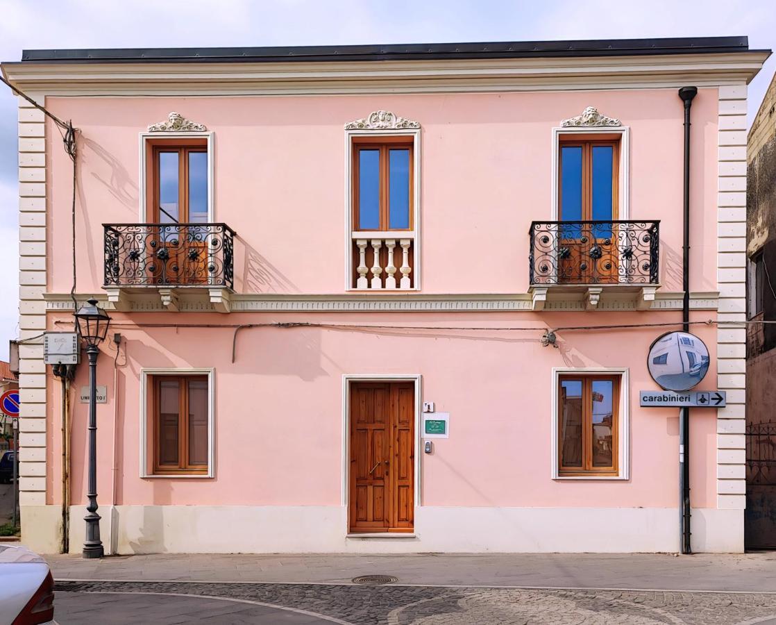 La Residenza Bed and Breakfast Giba Exterior foto